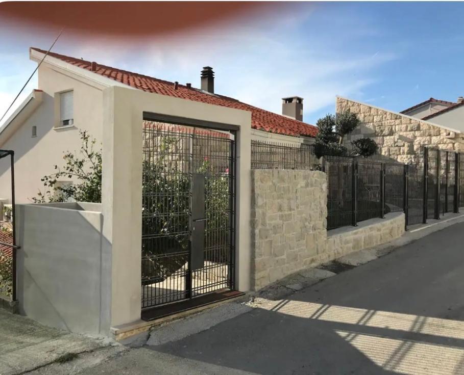 Romantic Stone- Studio Apartman Omiš Екстериор снимка