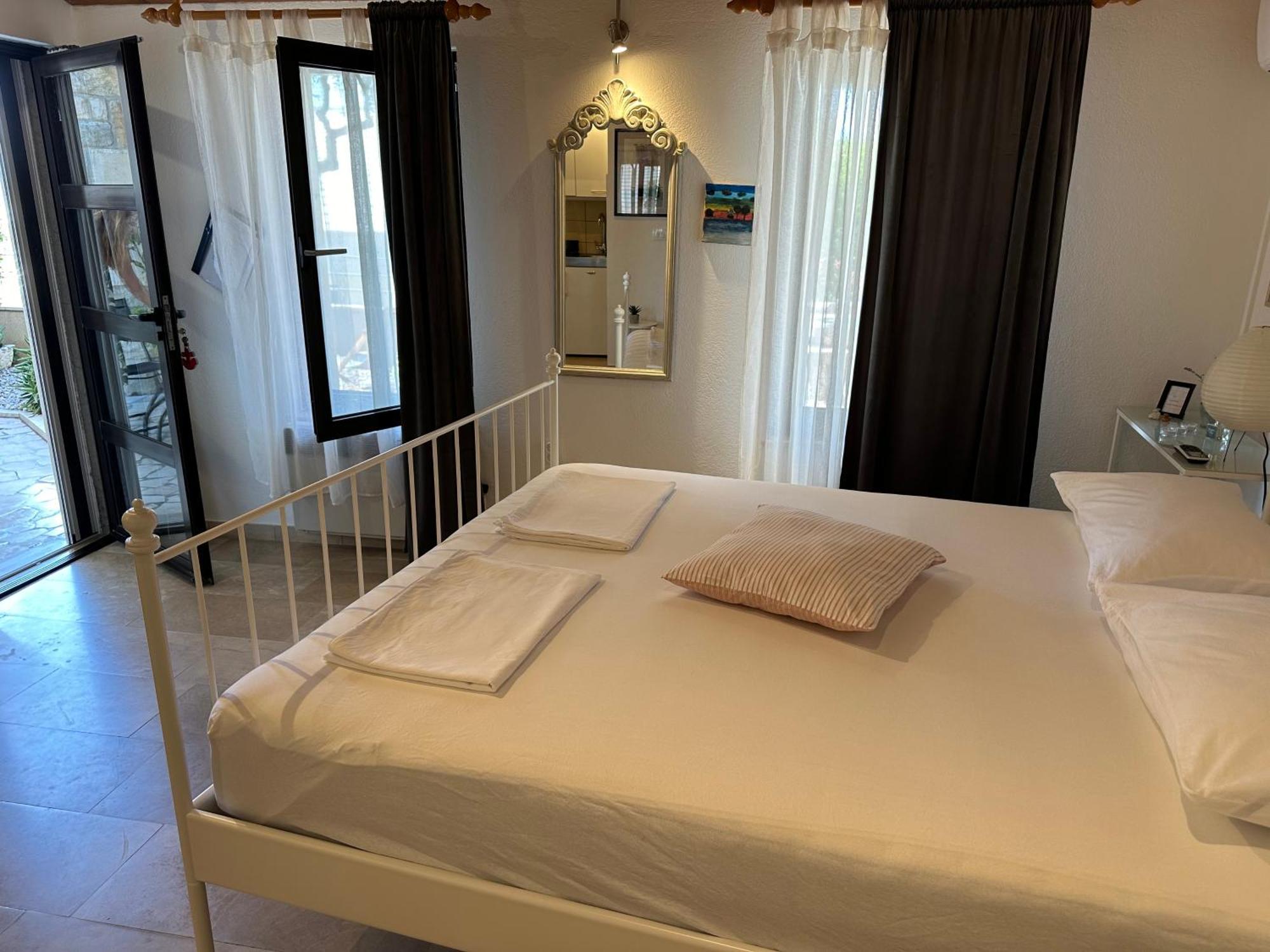 Romantic Stone- Studio Apartman Omiš Екстериор снимка
